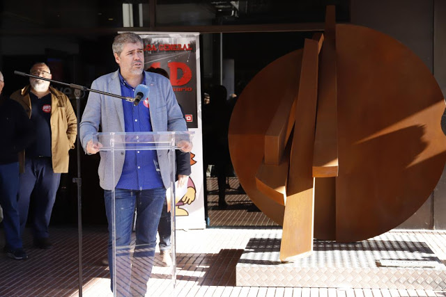 Inauguración en Torrespaña escultura de Augusto Arana que recuerda la huelga